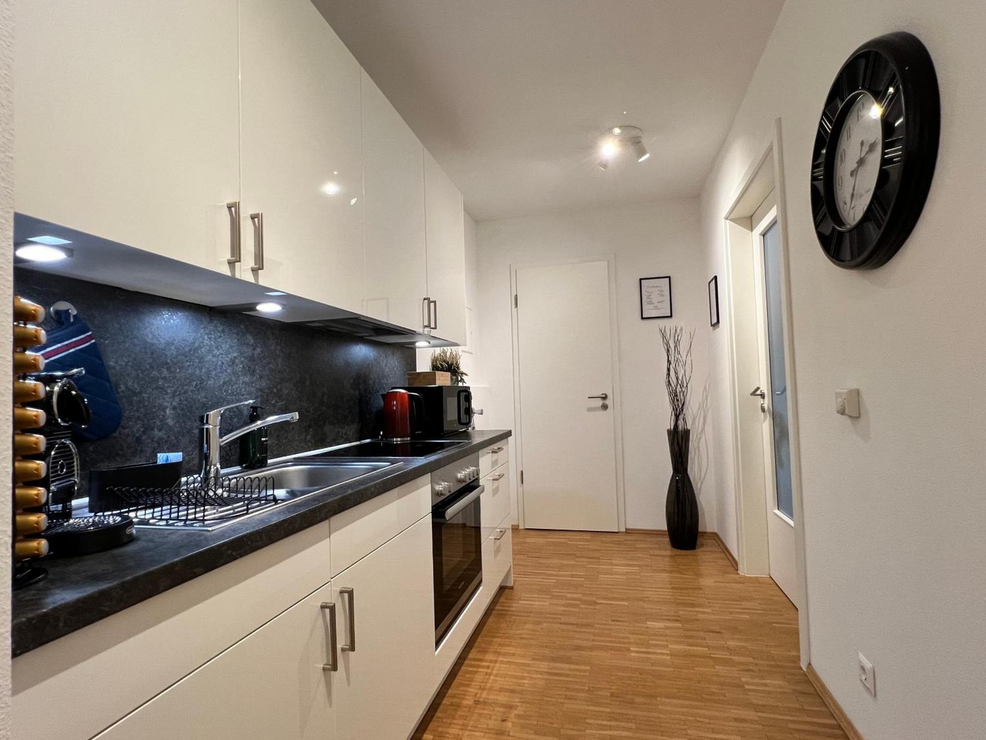 Moderne Wohnung Naehe Hbf-Lift-Tiefgarage-Contactless Check-In Hannover Bagian luar foto