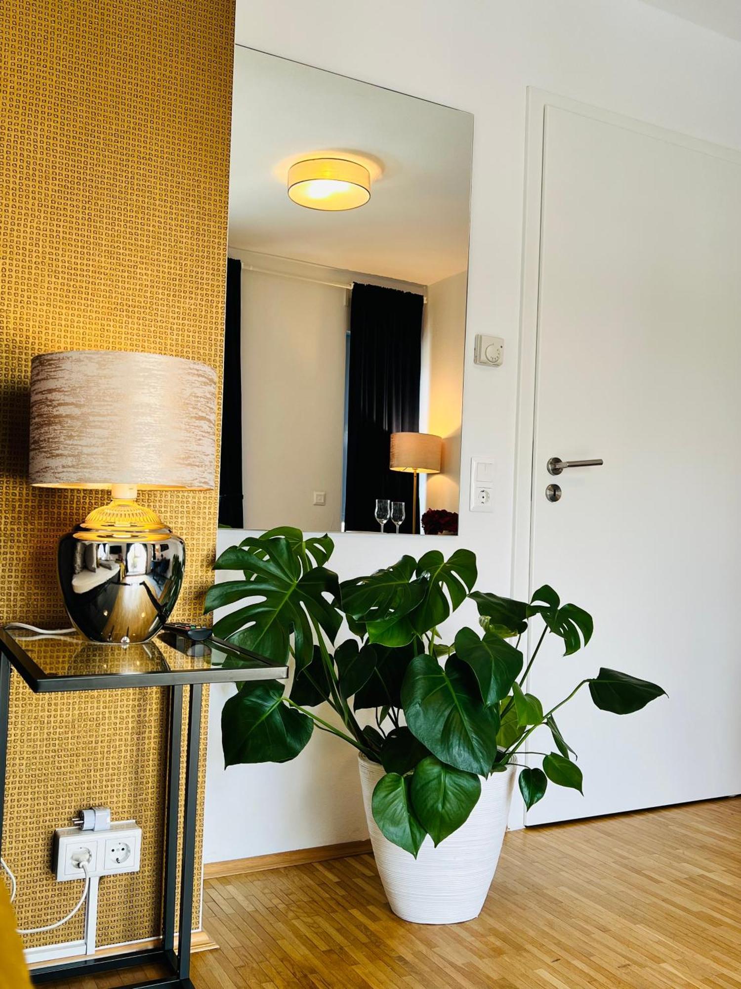 Moderne Wohnung Naehe Hbf-Lift-Tiefgarage-Contactless Check-In Hannover Bagian luar foto